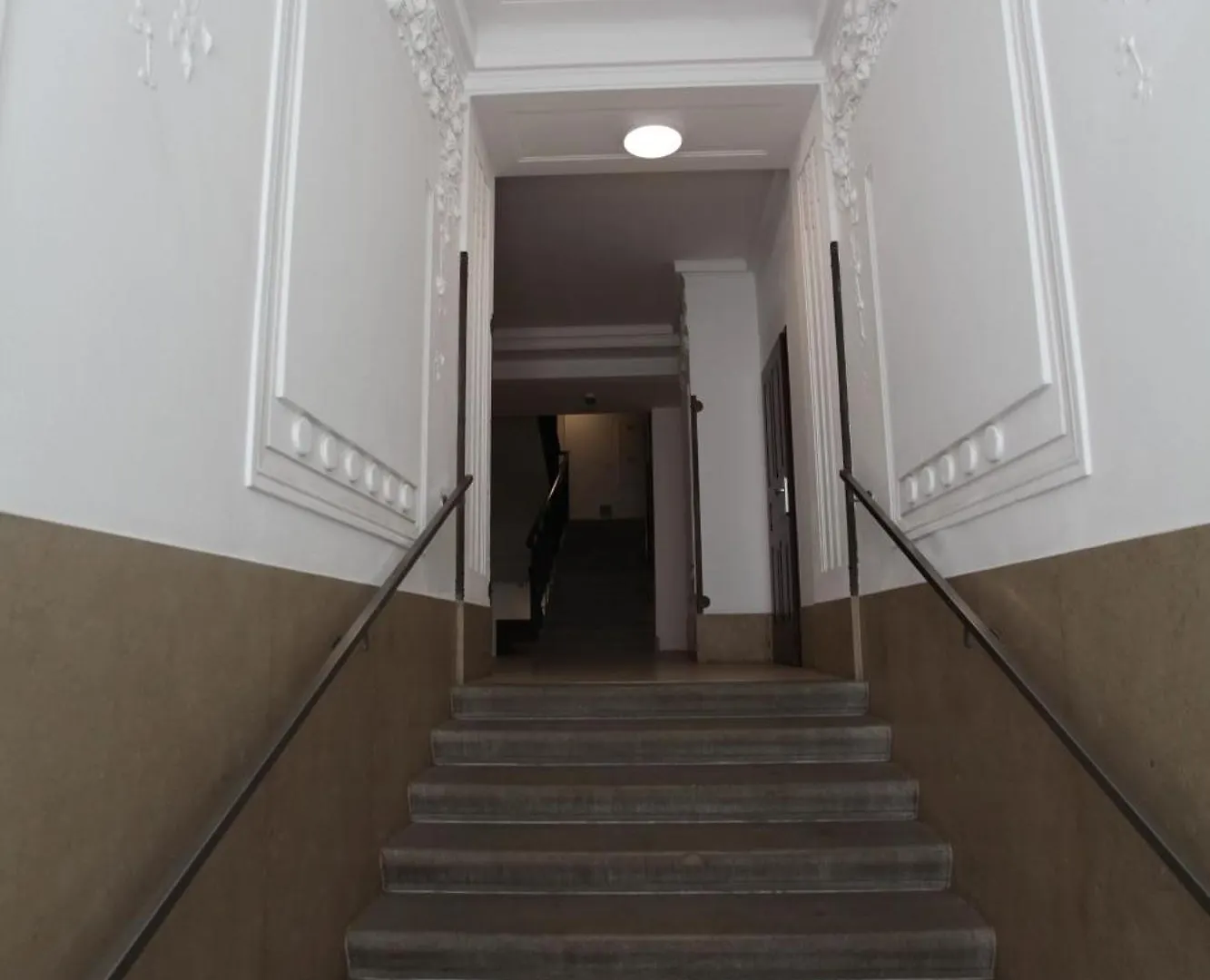 Apartment Ruhige Stadtwohnung Mit Balkon Vienna