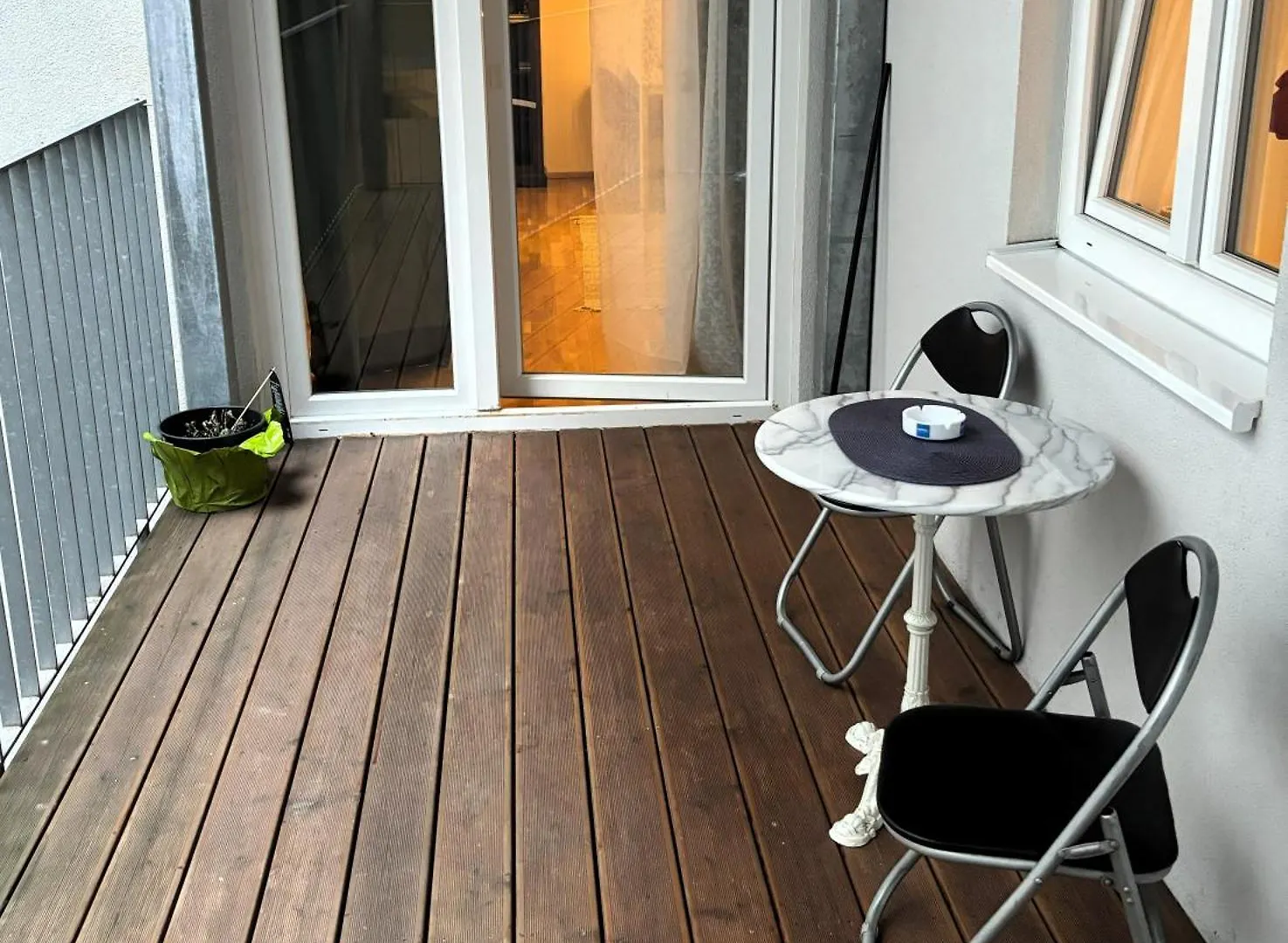 Ruhige Stadtwohnung Mit Balkon Vienna Austria