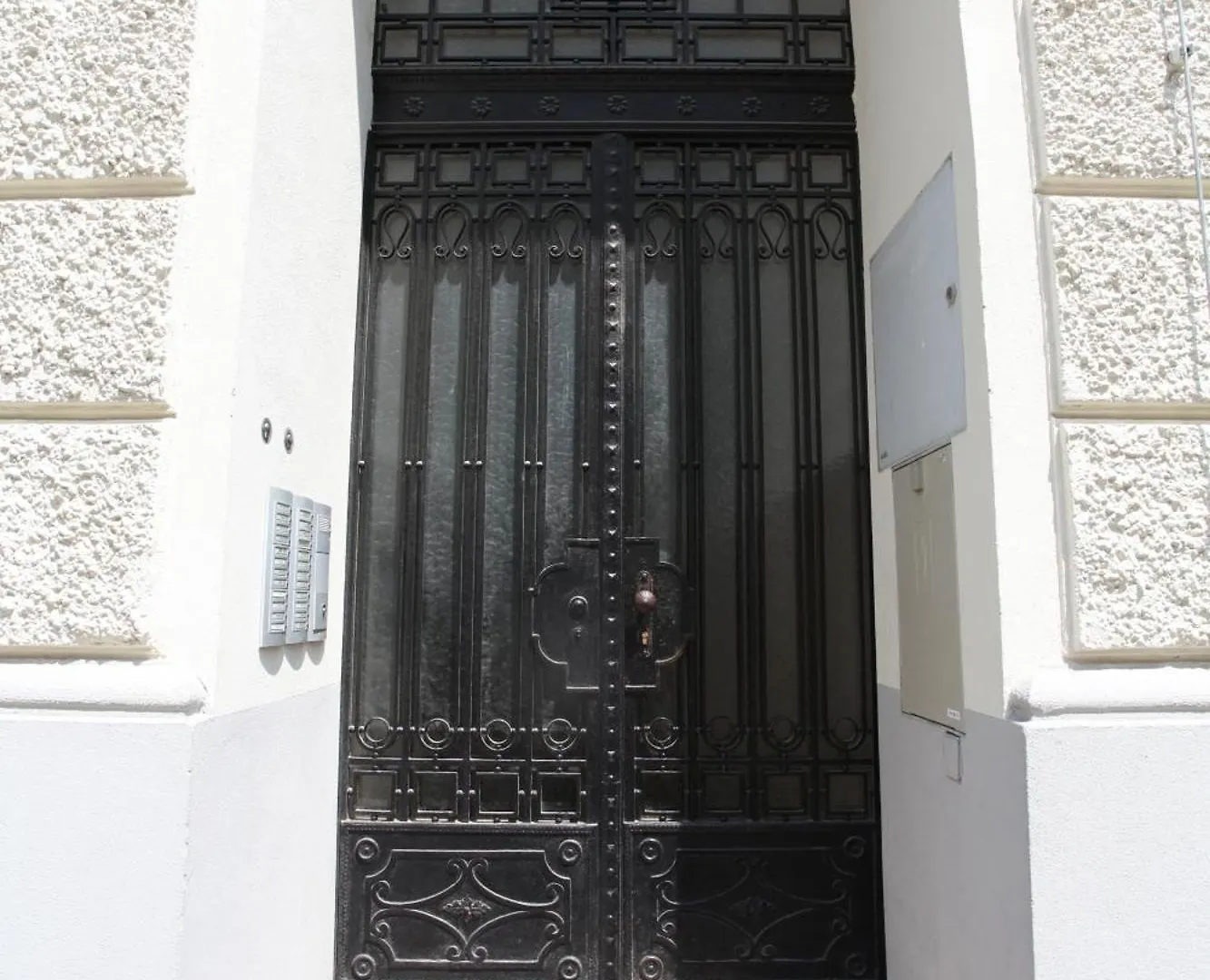 Ruhige Stadtwohnung Mit Balkon Vienna